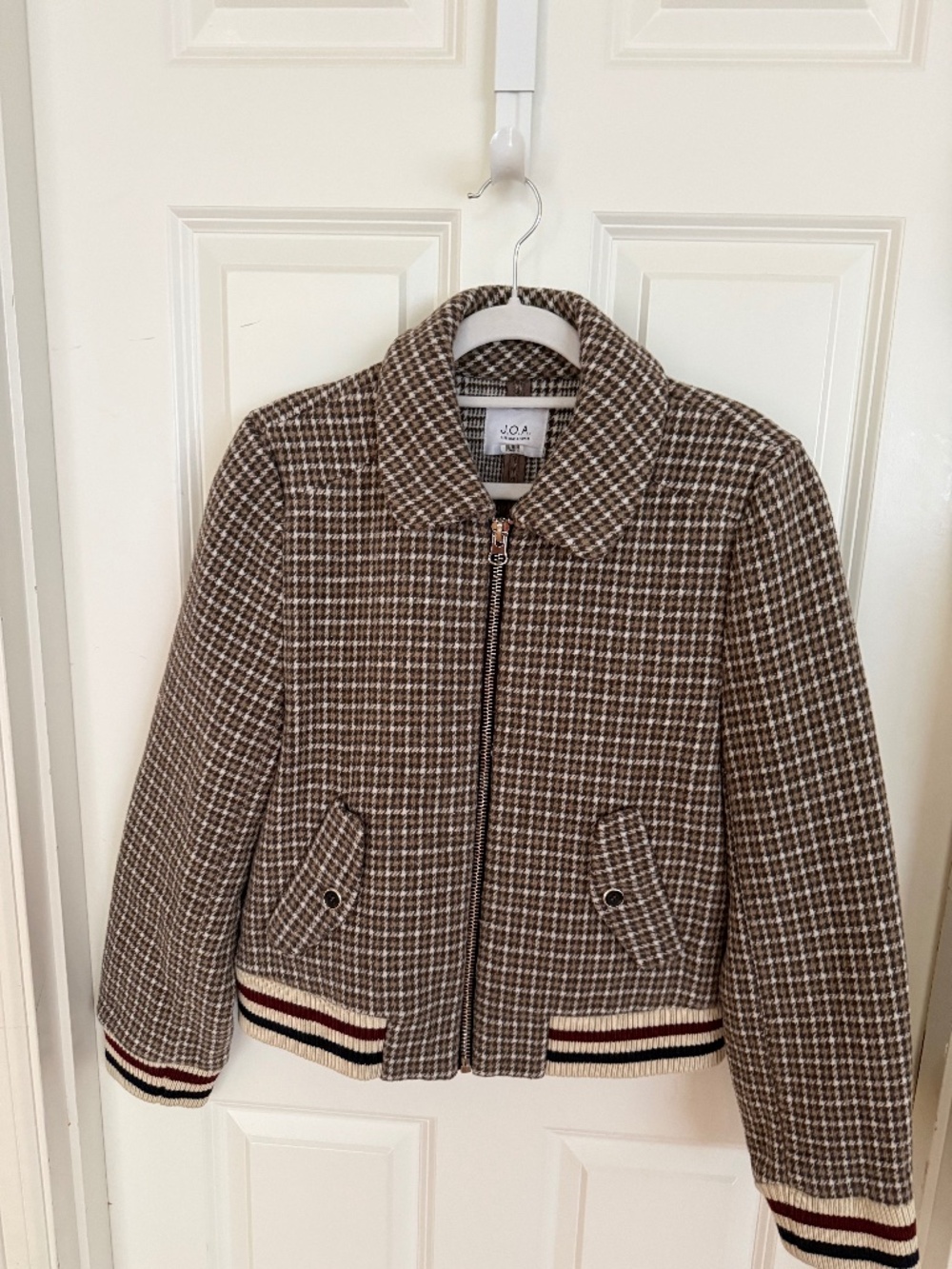 j.o.a.brown/white houndstooth jacket size L wool/poly